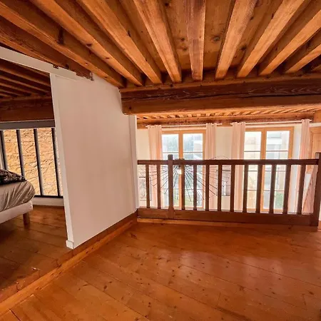 Kartier Apartment
